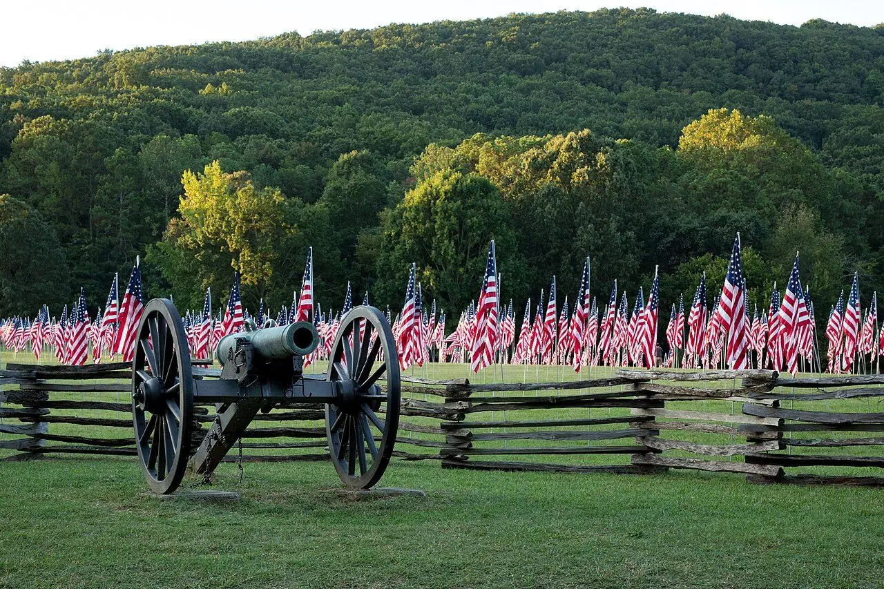 Field of American flags at Kennesaw Mountain